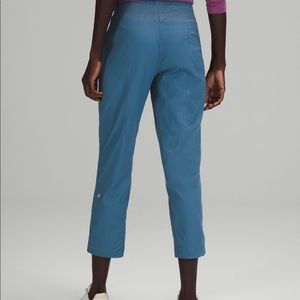 Lululemon cropped dance pant